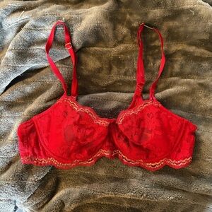 NWT VS Dream Angels Push Up Bra Without Padding 36B